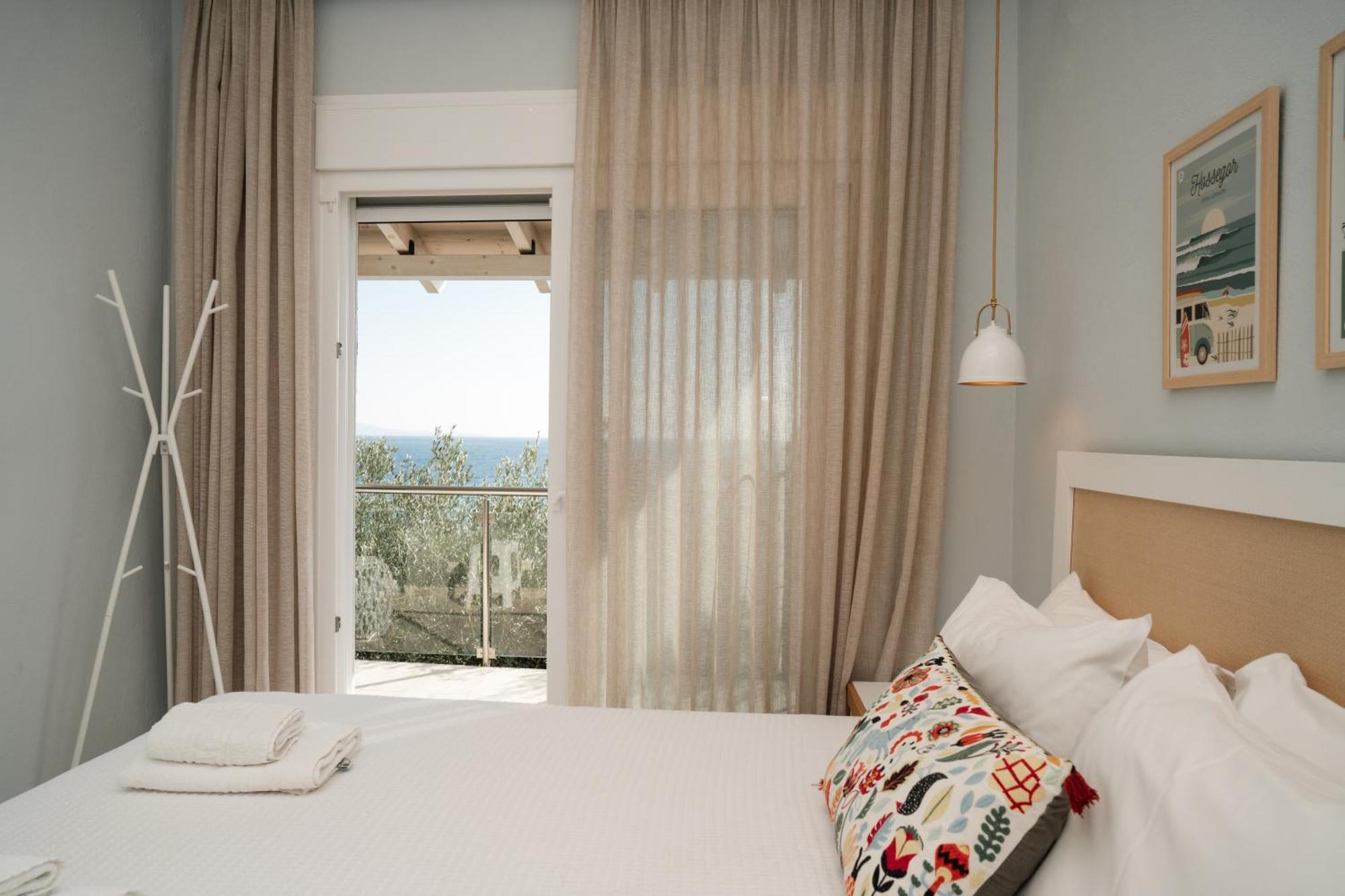Aegean View Villa Loutra Elevtheron Bagian luar foto